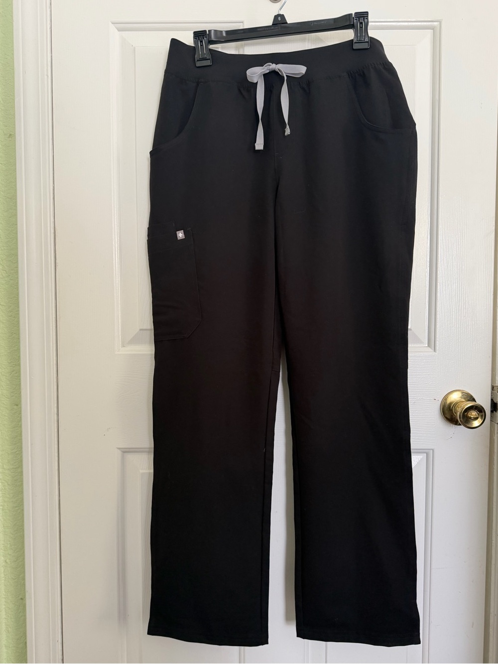 NWT Figs Kade Technical Collection Black Drawstring Cargo Scrub Pants MR